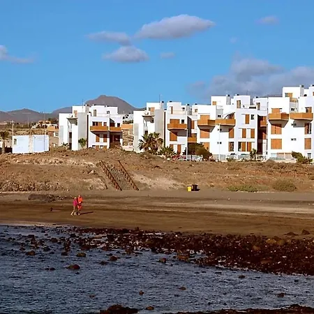 فندق Sunny Duplex Martines 4*